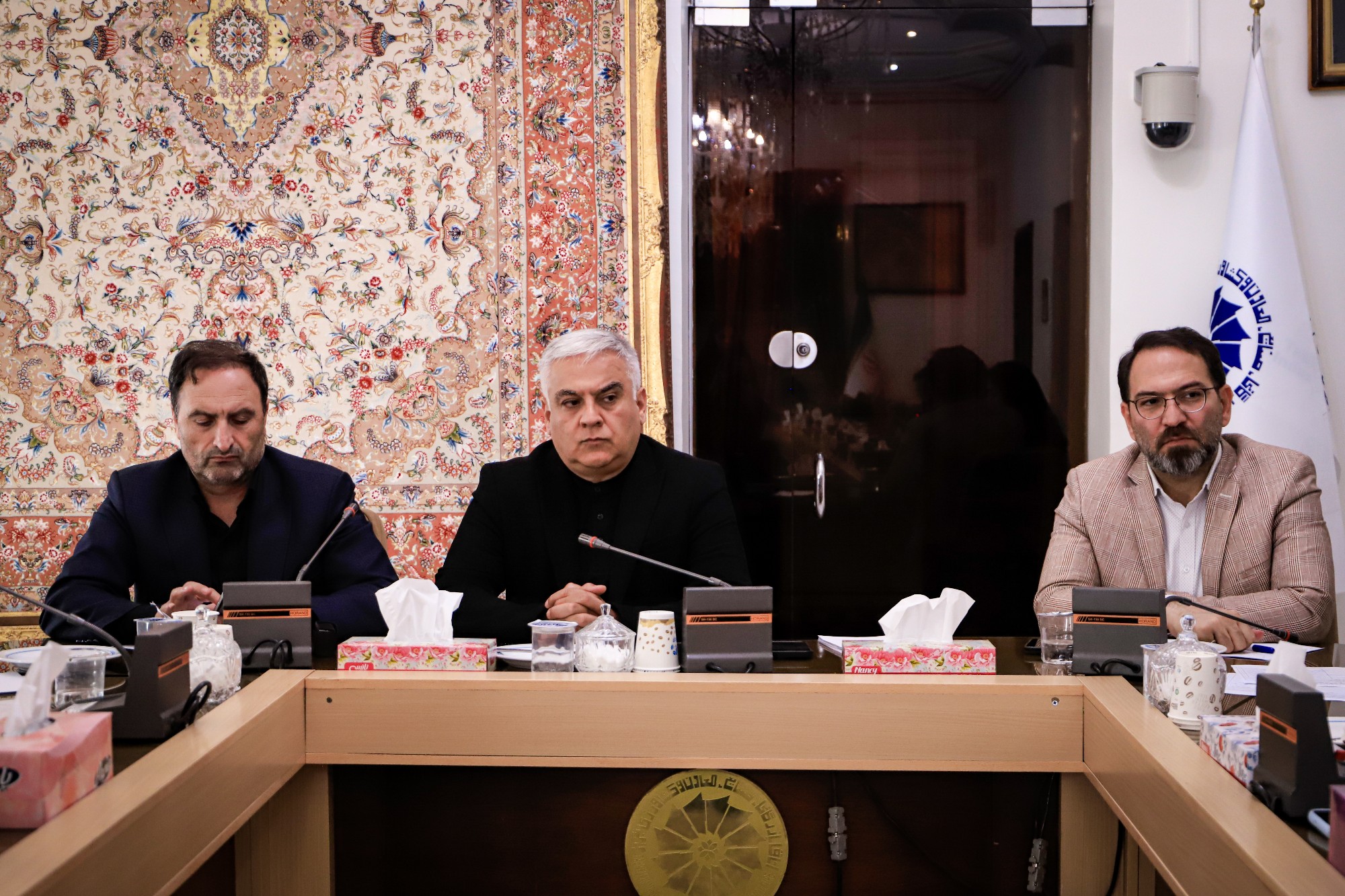 جلسه کمیته حقوقی کمیسیون کارآفرینی، اقتصاد دانش بنیان و بهبود فضای کسب و کار اتاق بازرگانی تبریز